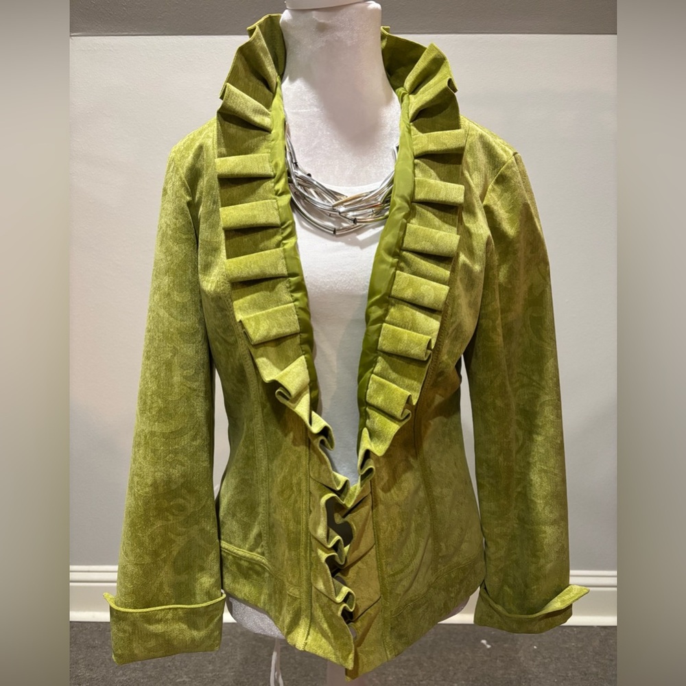 CHICOS Lime Green Velvety Pintucked Ruffled Open Jacket Sz 1 S Lined Paisley